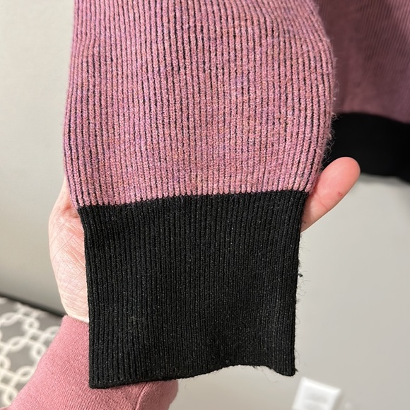 Roan + Ryan Evereve Black/Lilac Harper Pullover Striped Sweater Medium - Picture 6 of 13